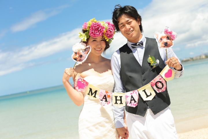 小物と一緒に撮影 ハワイでのフォトウエディングと結婚式